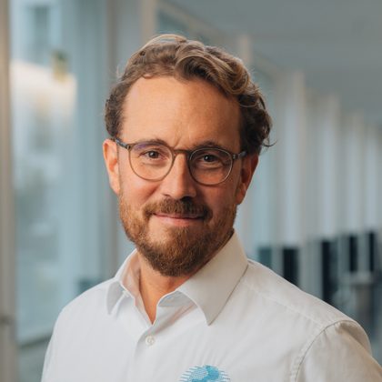 Dr Joachim Mertens